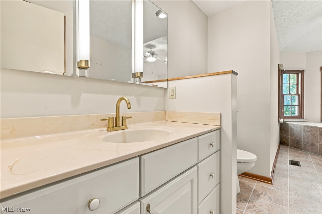 589 Lindford Drive Bay Village OH 44140