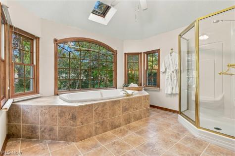 589 Lindford Drive Bay Village OH 44140