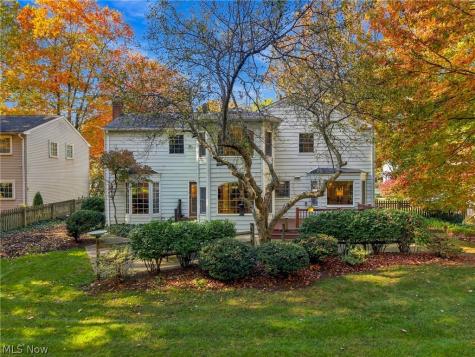 589 Lindford Drive Bay Village OH 44140