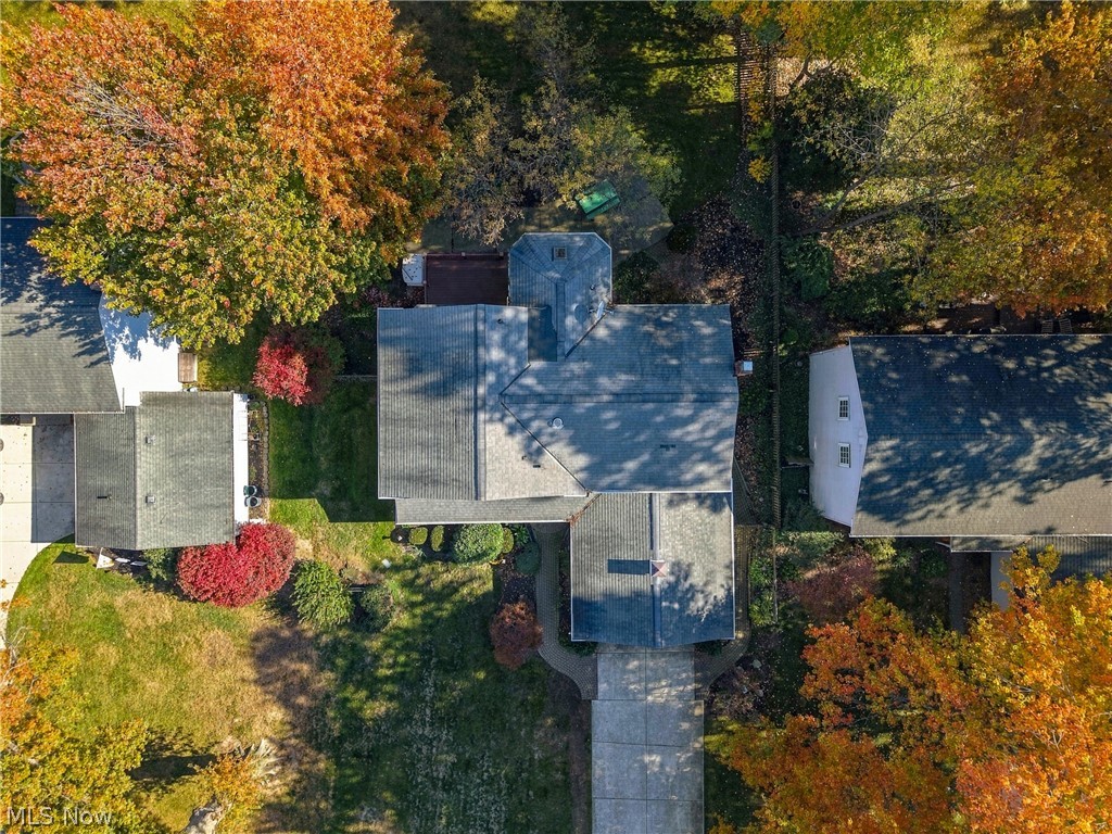 589 Lindford Drive Bay Village OH 44140