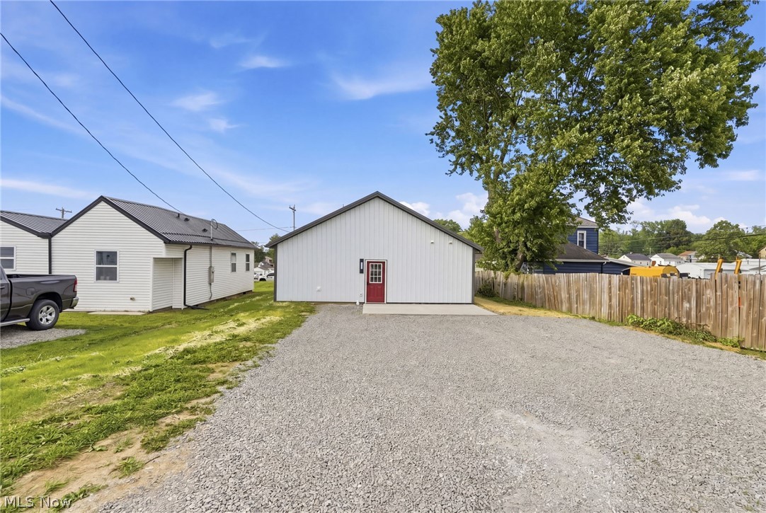 72 E Main Street Zanesville OH 43701