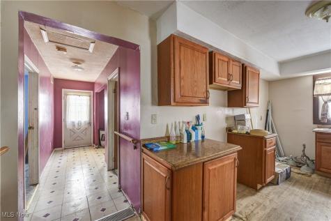 326 Indiana Avenue Lorain OH 44052