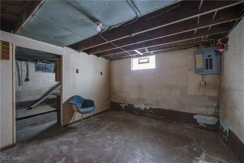 326 Indiana Avenue Lorain OH 44052