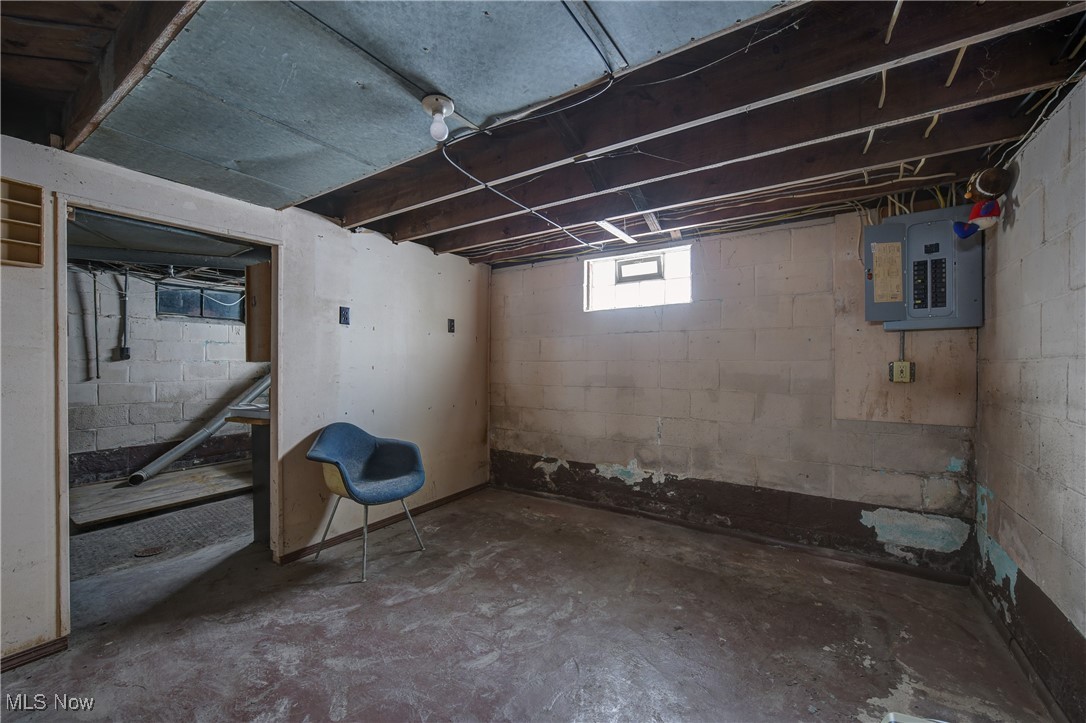 326 Indiana Avenue Lorain OH 44052