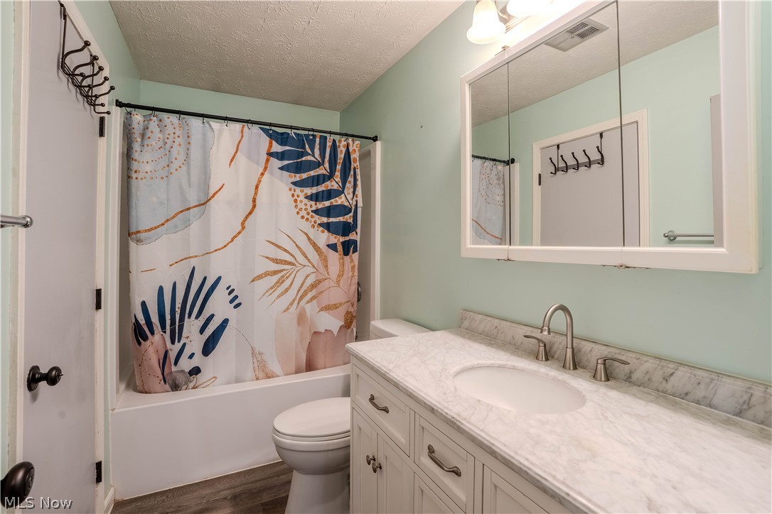178 Antioch Drive Elyria OH 44035