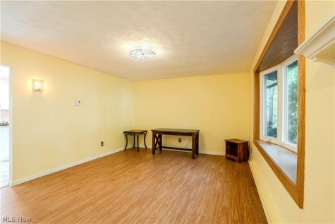 178 Antioch Drive Elyria OH 44035