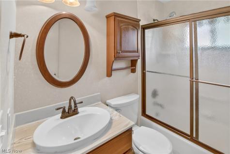 7704 Cecelia Drive Parma OH 44134