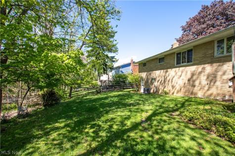 7704 Cecelia Drive Parma OH 44134