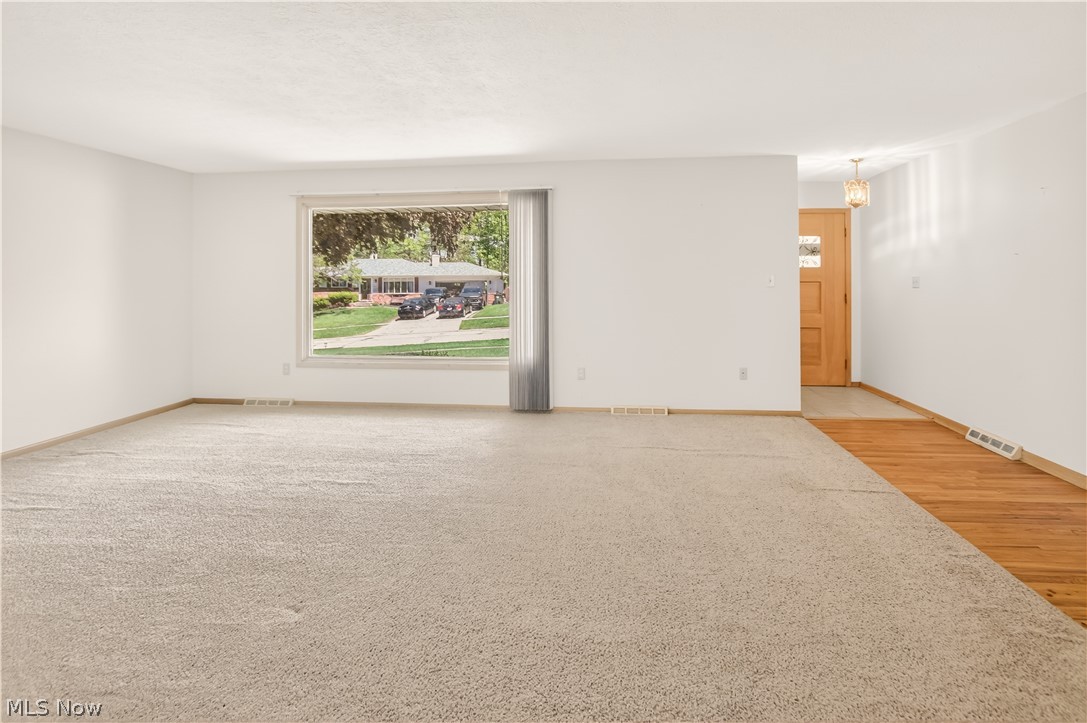 7704 Cecelia Drive Parma OH 44134