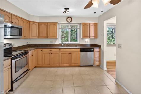 7704 Cecelia Drive Parma OH 44134