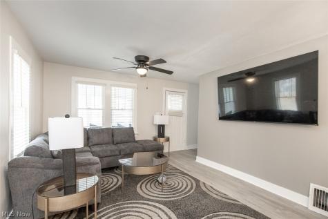 3782 Edgepark Drive Akron OH 44319