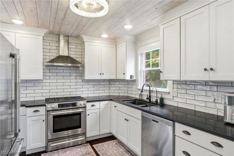 2560 Milton Road University Heights OH 44118