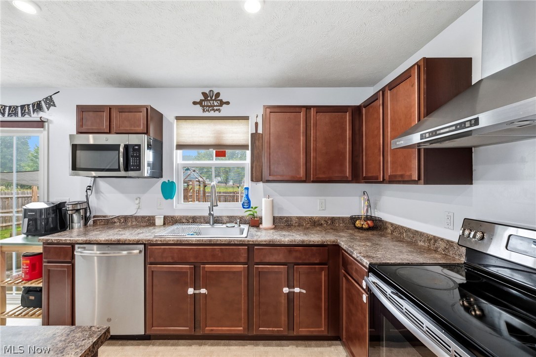 147 Springvale Drive Amherst OH 44001