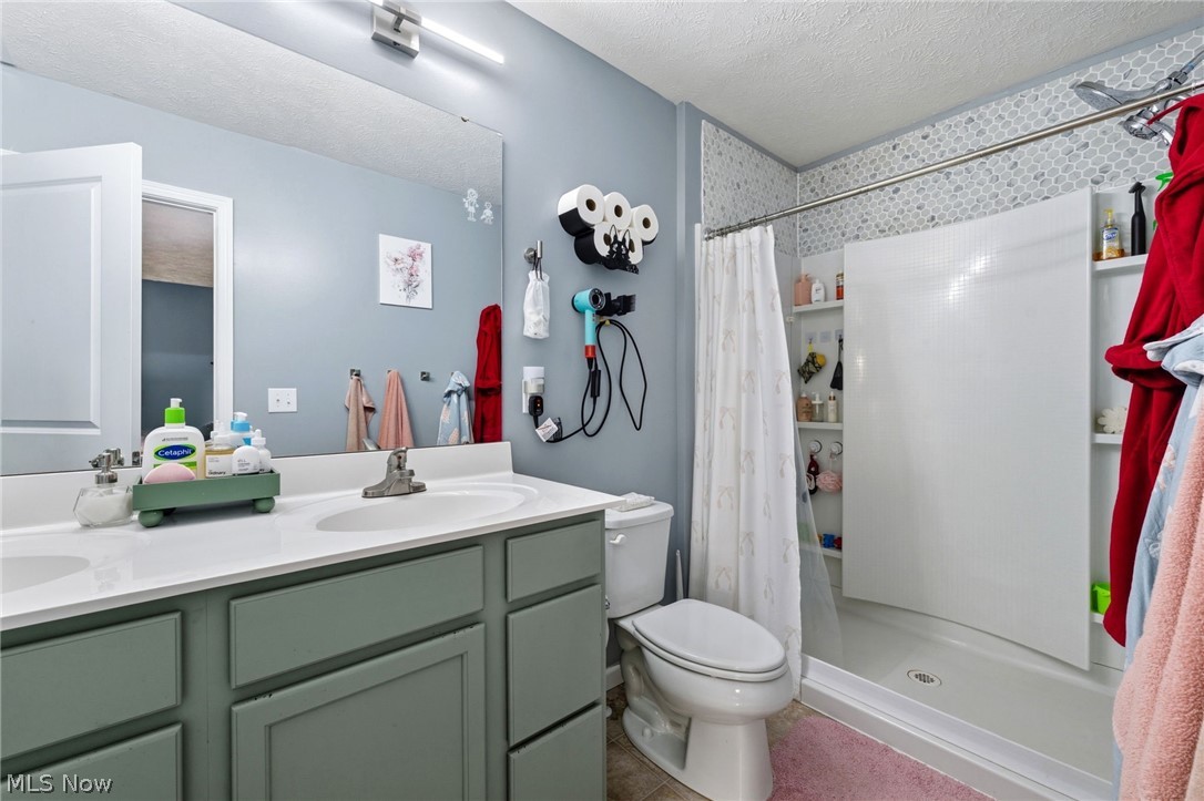 147 Springvale Drive Amherst OH 44001
