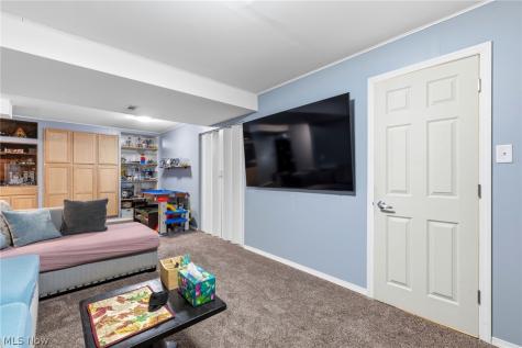 147 Springvale Drive Amherst OH 44001