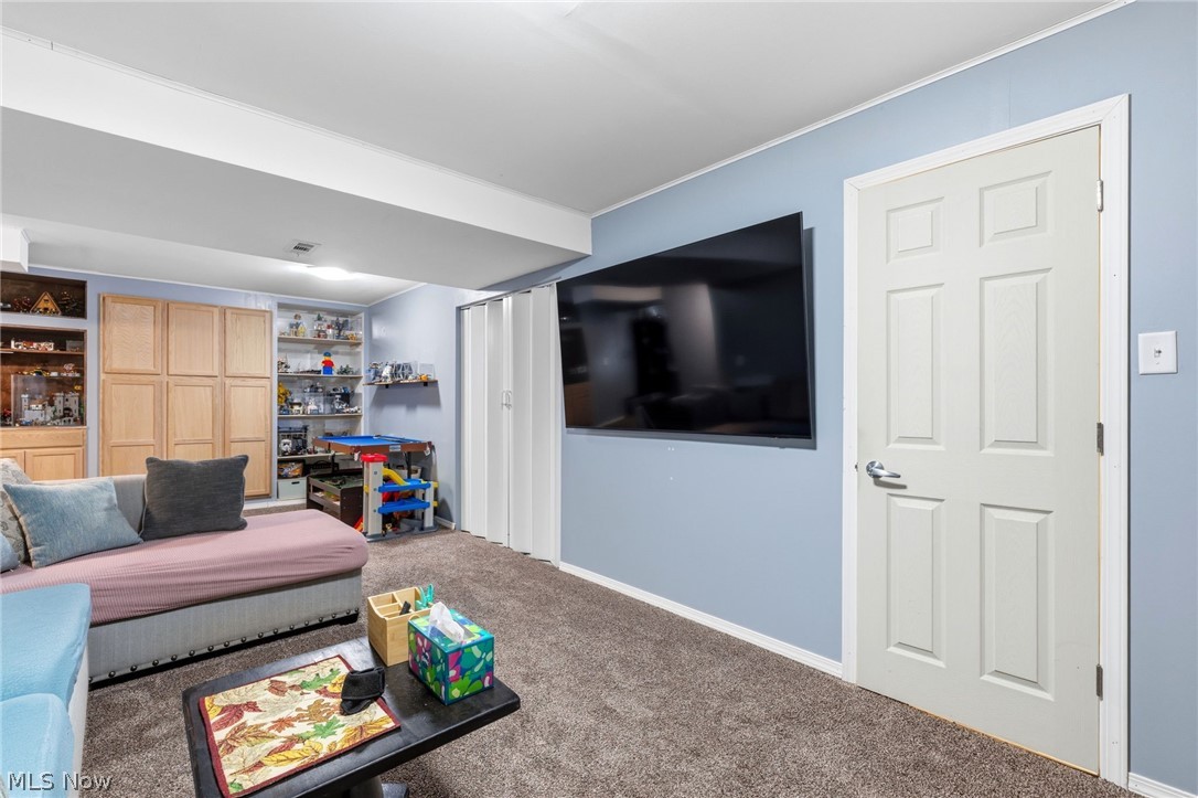 147 Springvale Drive Amherst OH 44001