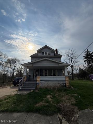 4234 E 111th Street Cleveland OH 44105