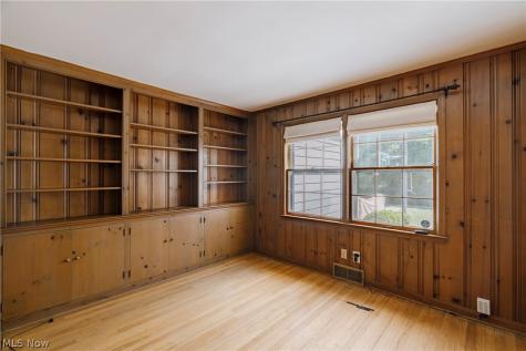 21249 Colby Road Shaker Heights OH 44122