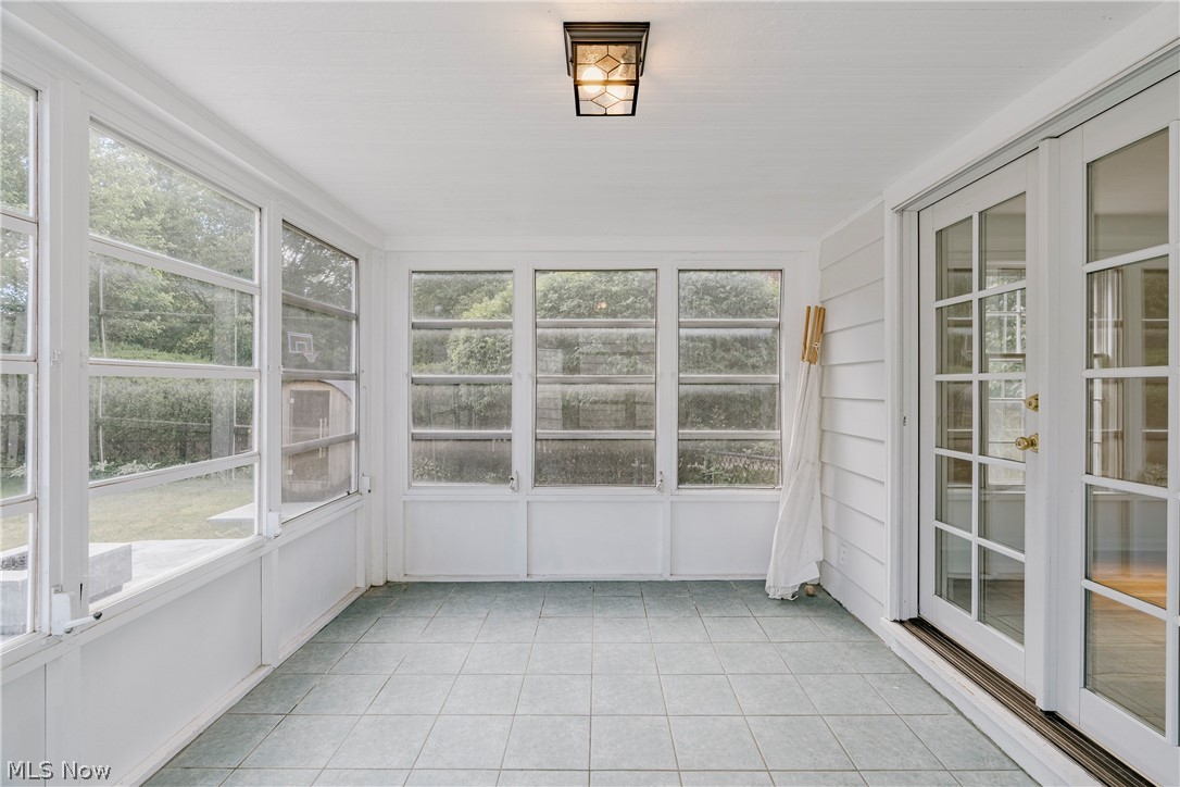 21249 Colby Road Shaker Heights OH 44122