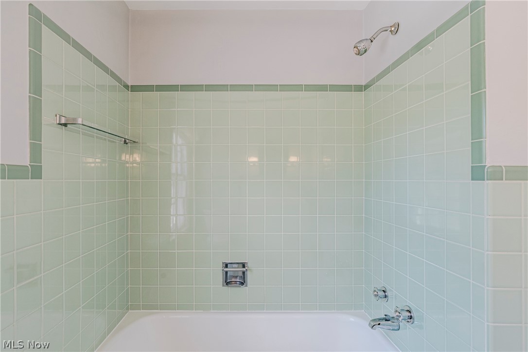 21249 Colby Road Shaker Heights OH 44122