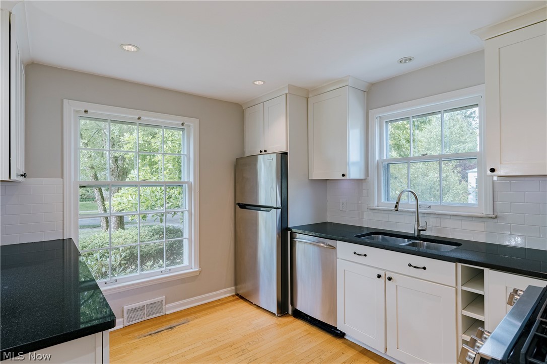 21249 Colby Road Shaker Heights OH 44122