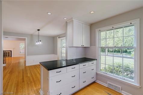 21249 Colby Road Shaker Heights OH 44122
