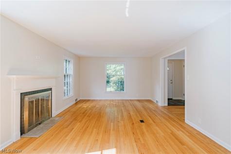 21249 Colby Road Shaker Heights OH 44122
