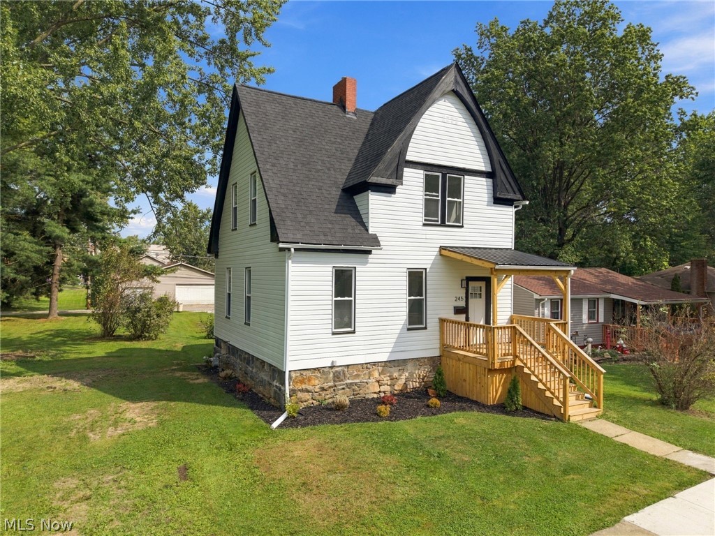 245 E Maryland Avenue Sebring OH 44672