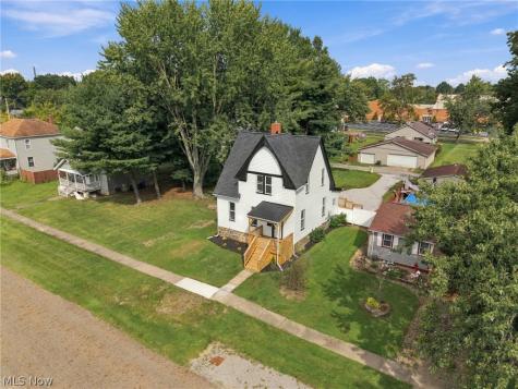 245 E Maryland Avenue Sebring OH 44672