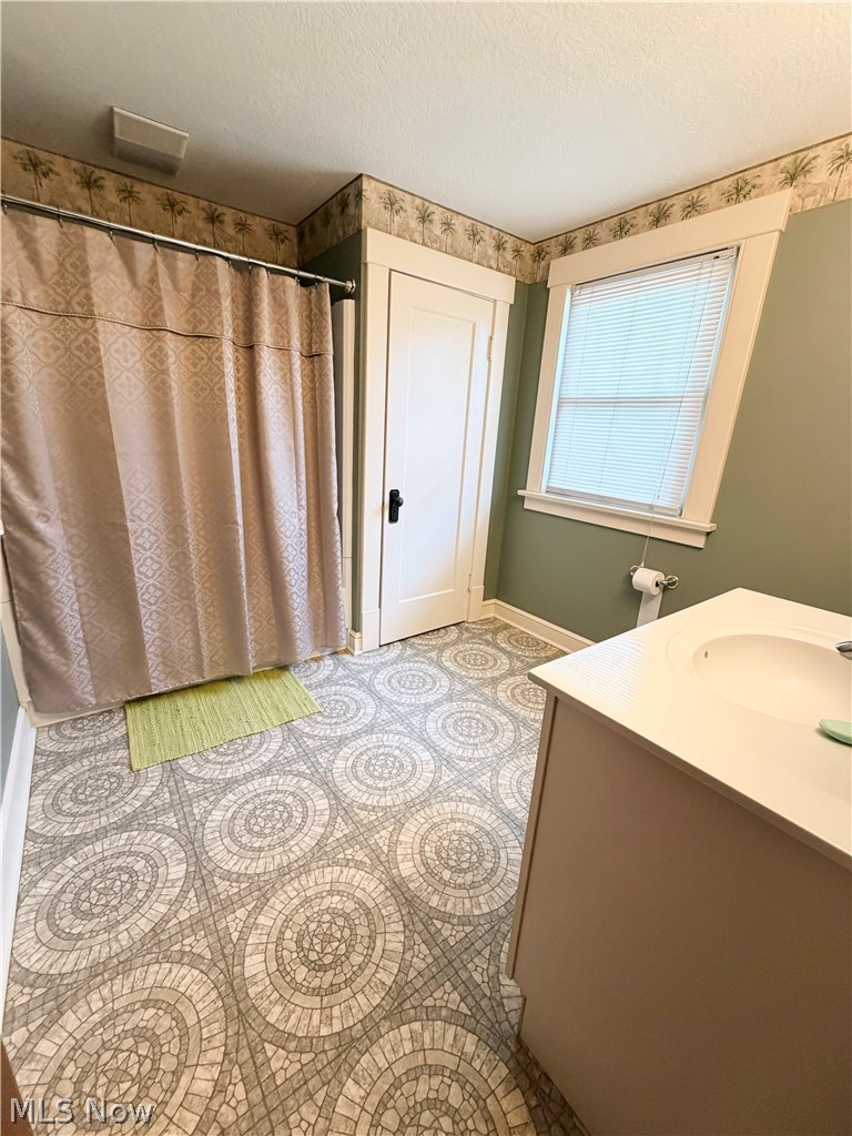 244 Ertle Avenue NE Massillon OH 44646
