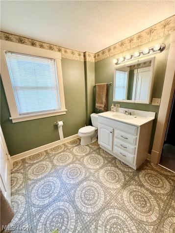 244 Ertle Avenue NE Massillon OH 44646