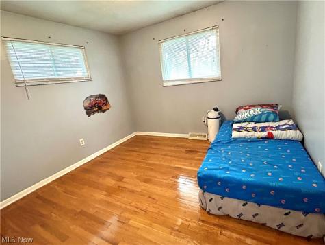 8945 Big Creek Parkway Strongsville OH 44149