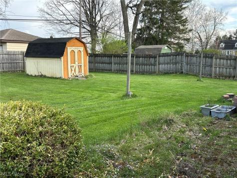 8945 Big Creek Parkway Strongsville OH 44149