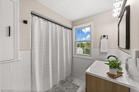 3646 Lindholm Road Shaker Heights OH 44120