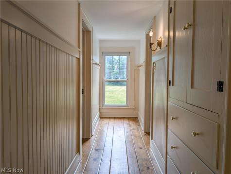 4450 Greenwich Road Norton OH 44203