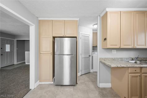23340 Roger Drive Euclid OH 44123