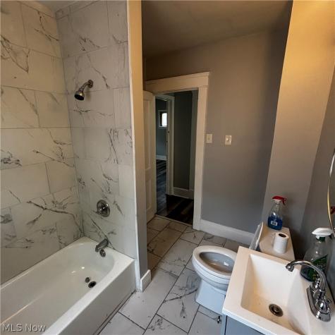 685 E 131st Street Cleveland OH 44108