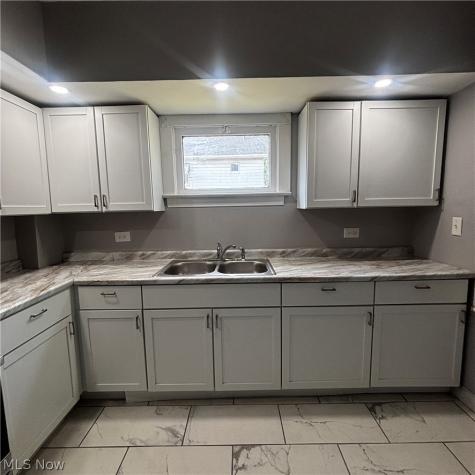 685 E 131st Street Cleveland OH 44108