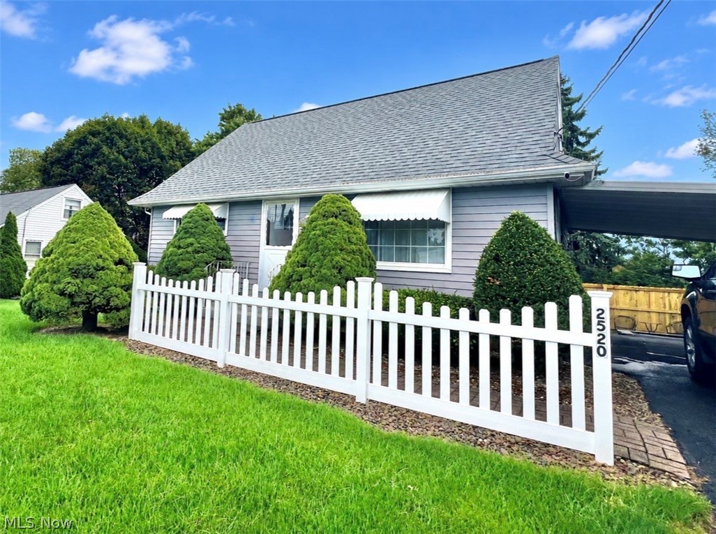 2520 Clarendon Avenue NW Canton OH 44708
