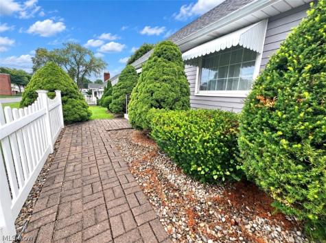 2520 Clarendon Avenue NW Canton OH 44708