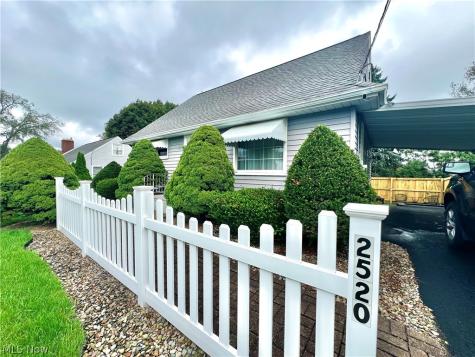 2520 Clarendon Avenue NW Canton OH 44708