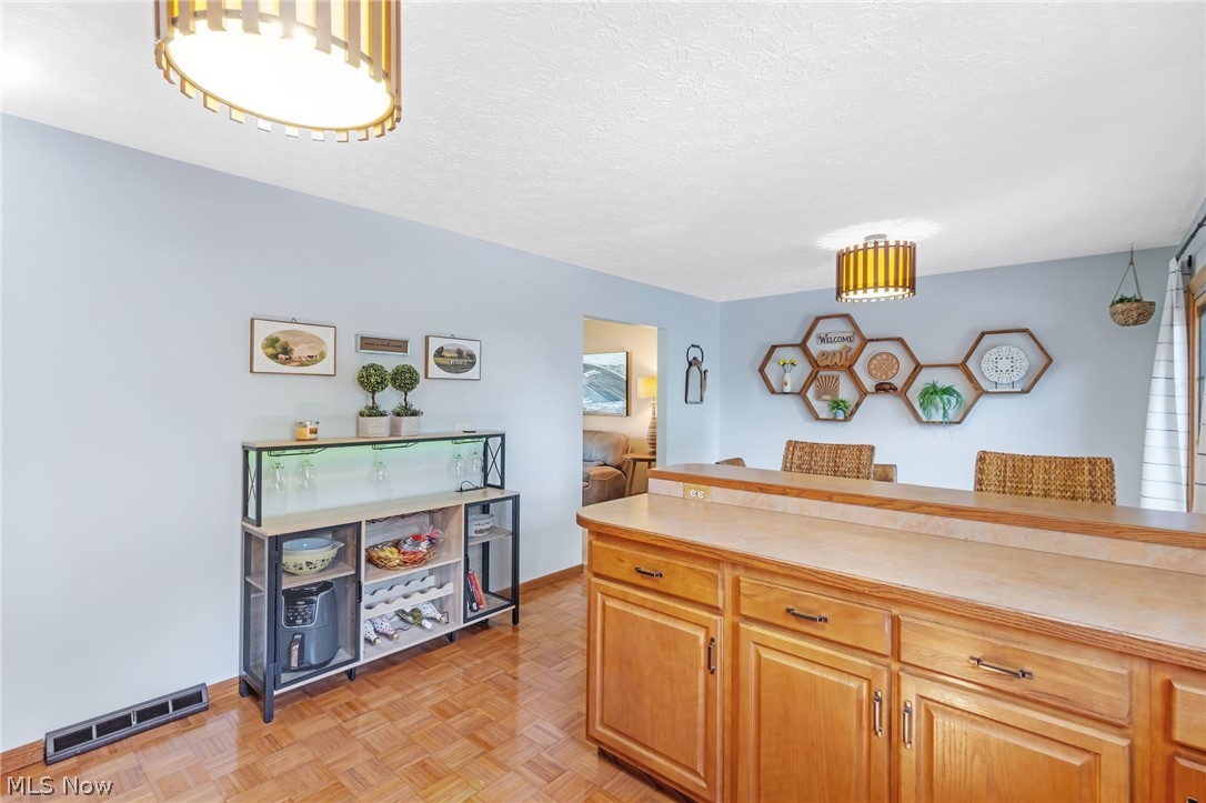 6216 College Street SW Navarre OH 44662