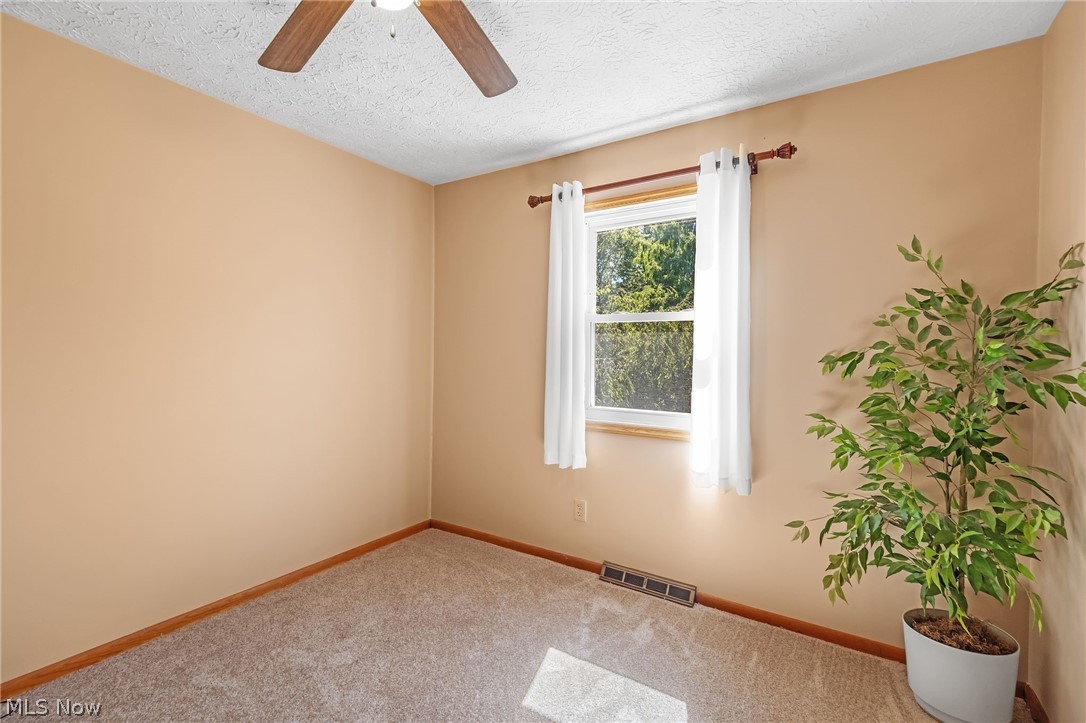 6216 College Street SW Navarre OH 44662