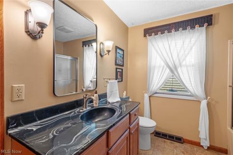 6216 College Street SW Navarre OH 44662