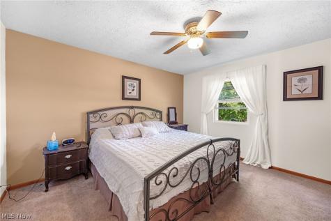 6216 College Street SW Navarre OH 44662