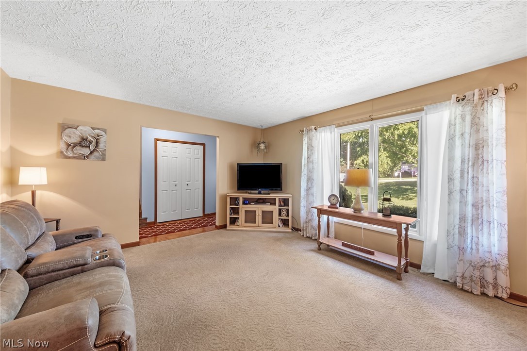 6216 College Street SW Navarre OH 44662