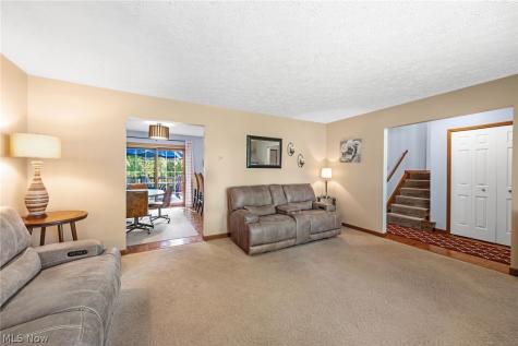 6216 College Street SW Navarre OH 44662
