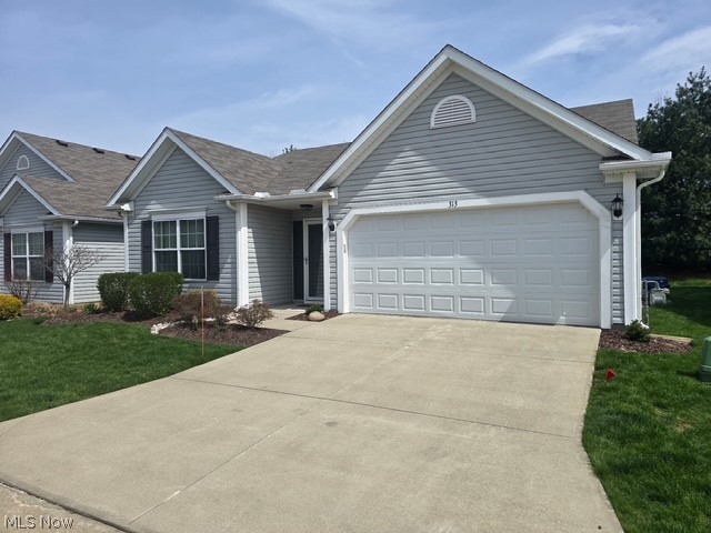 313 Breckenridge Oval Elyria OH 44035