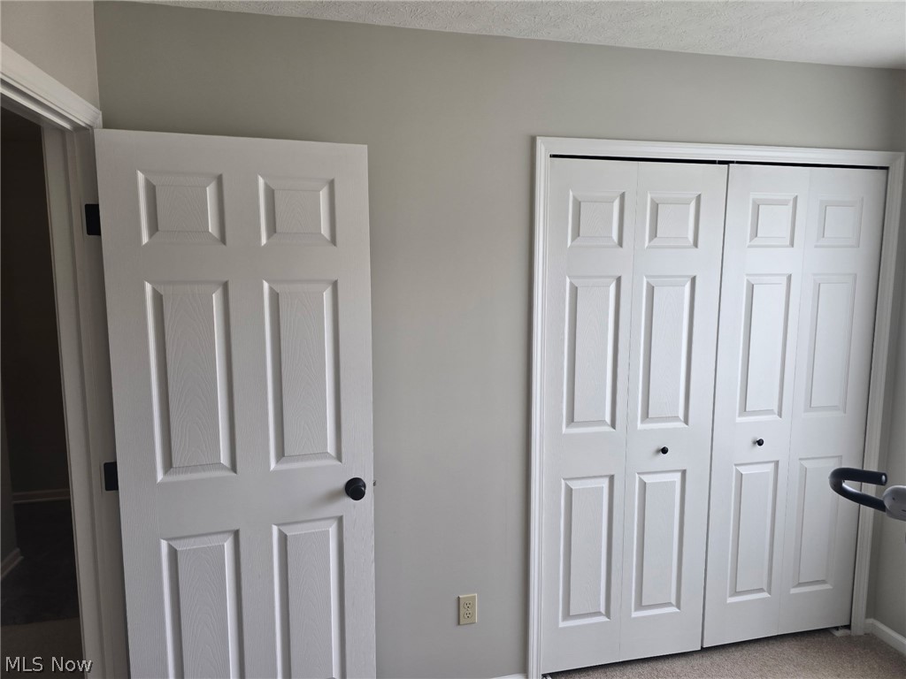 313 Breckenridge Oval Elyria OH 44035