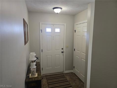 313 Breckenridge Oval Elyria OH 44035